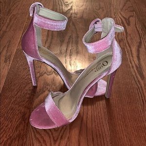 Pink Velvet Pumps